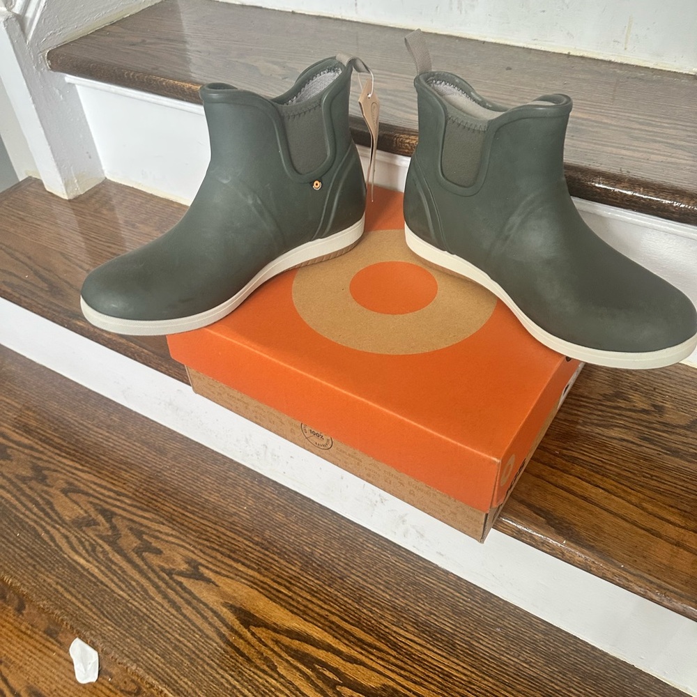 BOGS  Ankle Rain Boots - Picture 2 of 5
